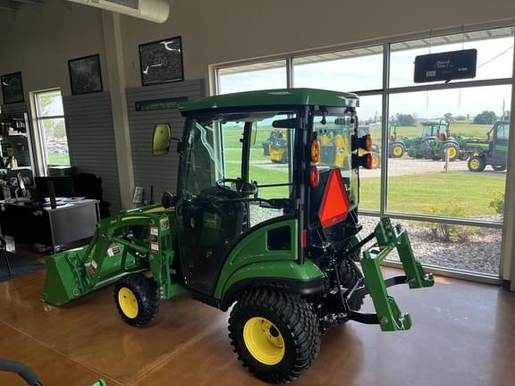 Image of John Deere 1025R equipment image 4
