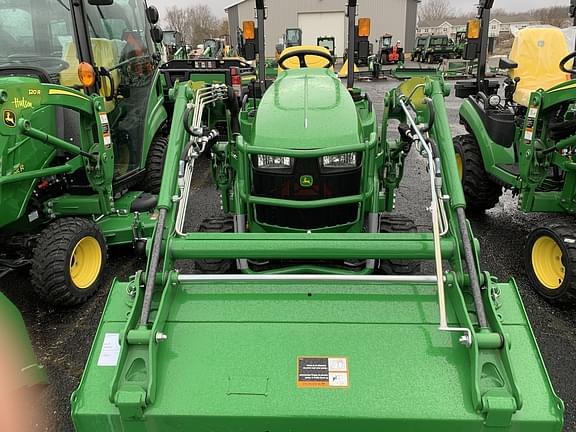 Image of John Deere 1025R equipment image 2