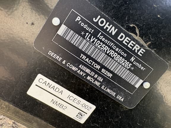 Image of John Deere 1025R equipment image 3