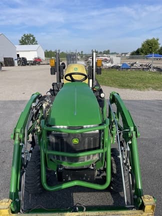 Image of John Deere 1025R equipment image 4