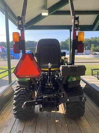Image of John Deere 1025R equipment image 4