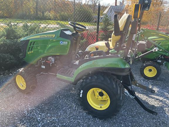 Image of John Deere 1025R Image 1