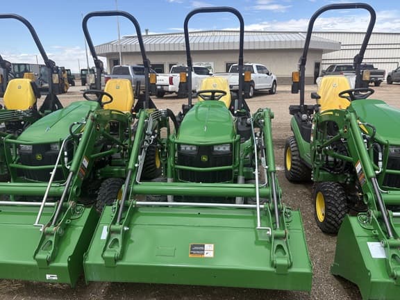 Image of John Deere 1025R equipment image 4
