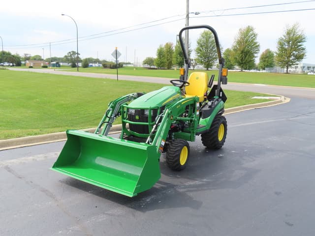 Image of John Deere 1025R equipment image 1