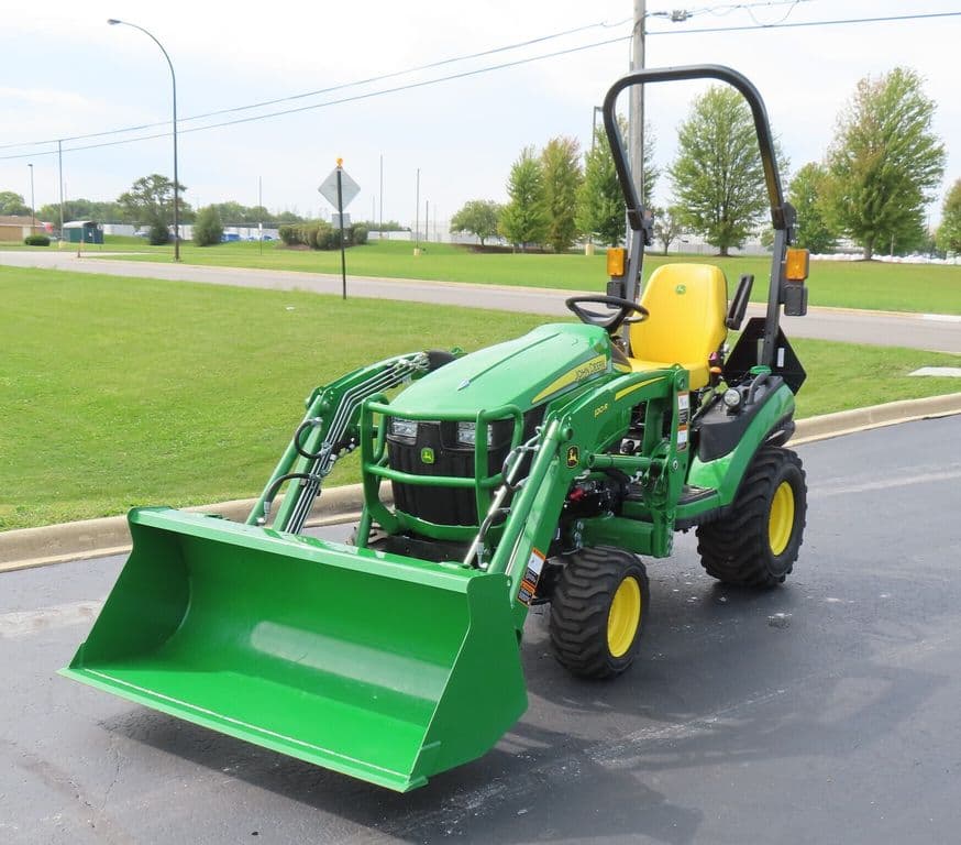 Image of John Deere 1025R Primary image