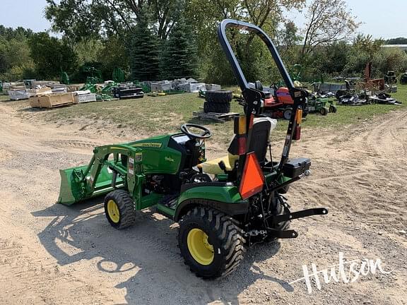 Image of John Deere 1025R equipment image 3