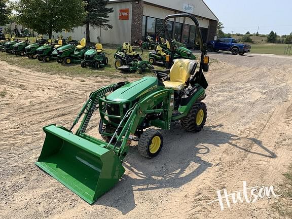 Image of John Deere 1025R equipment image 1