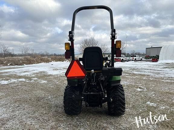 Image of John Deere 1025R equipment image 3