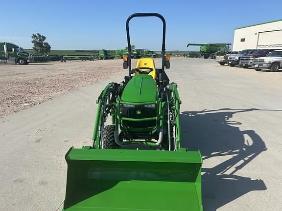Image of John Deere 1025R equipment image 2