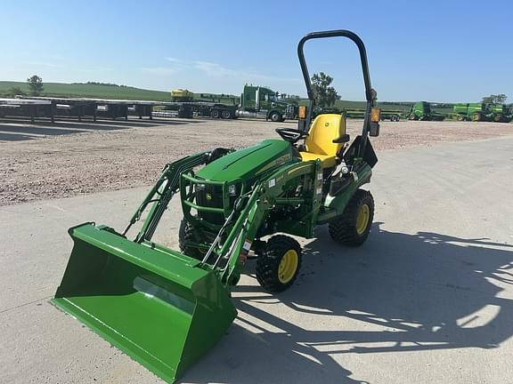 Image of John Deere 1025R equipment image 1