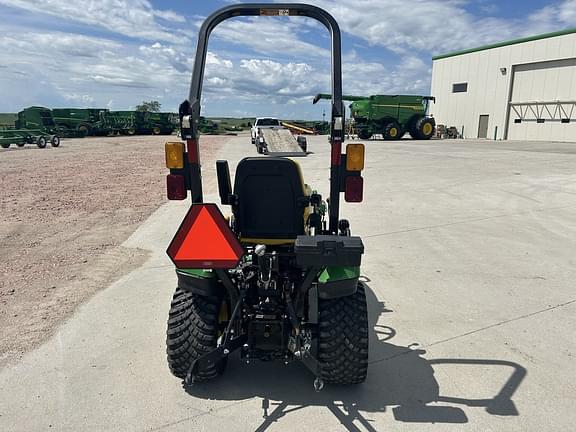 Image of John Deere 1025R equipment image 4