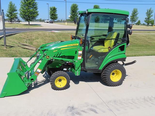 Image of John Deere 1025R equipment image 1