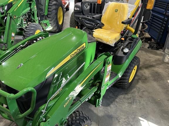 Image of John Deere 1025R equipment image 2