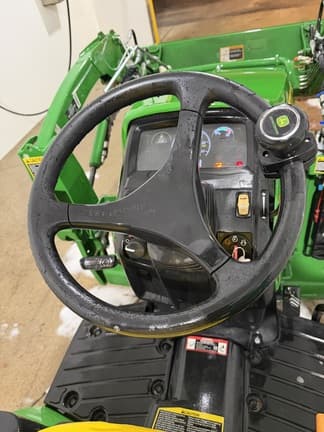 Image of John Deere 1025R equipment image 2