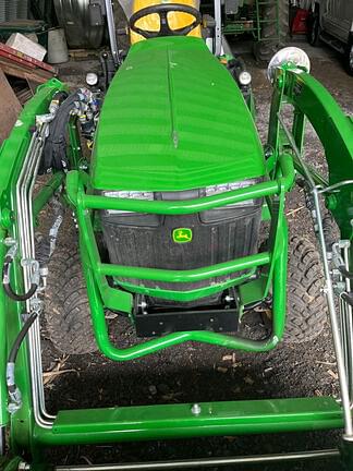 Image of John Deere 1025R equipment image 3