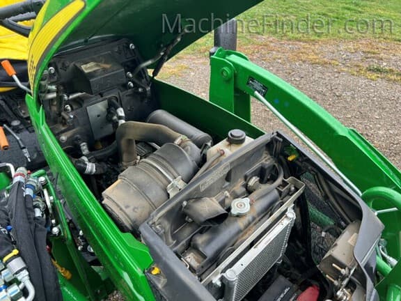 Image of John Deere 1025R equipment image 4