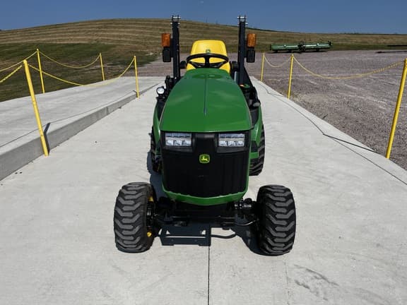 Image of John Deere 1025R equipment image 2