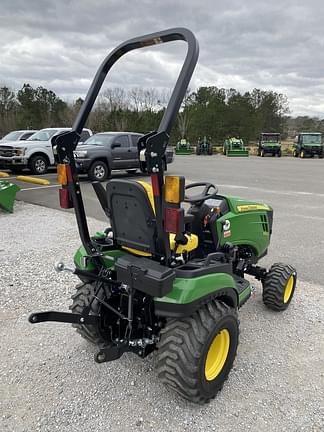 Image of John Deere 1025R equipment image 3