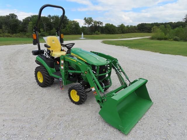 Image of John Deere 1025R equipment image 1