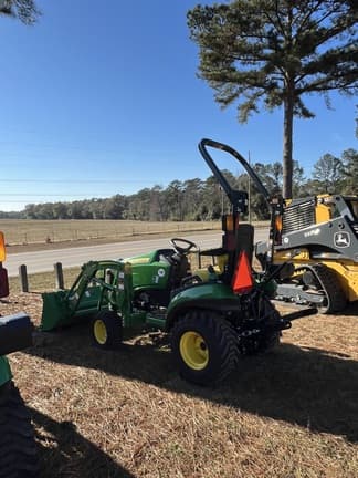 Image of John Deere 1025R equipment image 2
