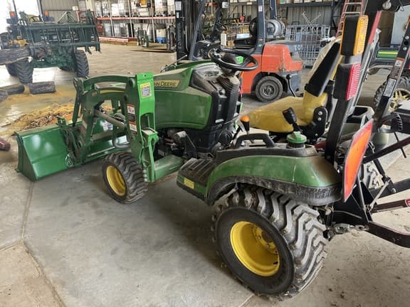 Image of John Deere 1025R equipment image 3