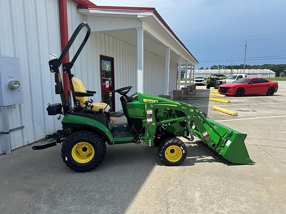 Image of John Deere 1025R equipment image 2