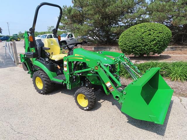 Image of John Deere 1025R equipment image 1