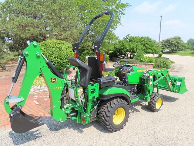 Image of John Deere 1025R equipment image 2