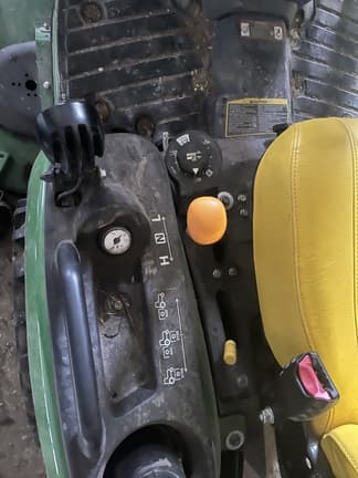 Image of John Deere 1025R equipment image 1