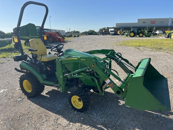 Image of John Deere 1025R equipment image 3