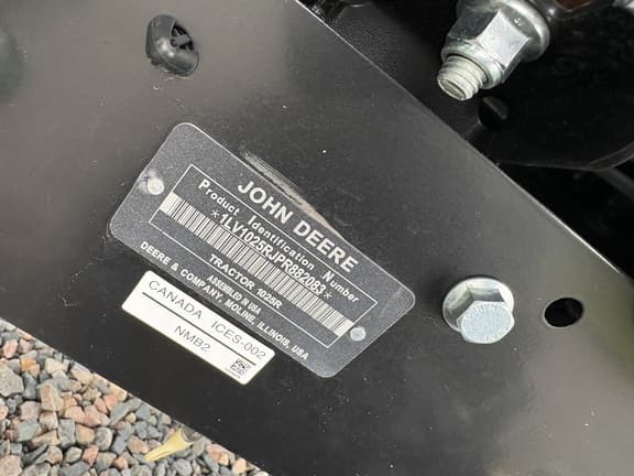 Image of John Deere 1025R equipment image 2
