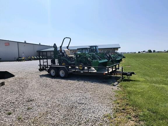 Image of John Deere 1025R equipment image 2