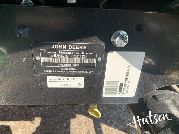 Image of John Deere 1025R equipment image 4