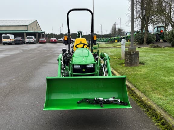 Image of John Deere 1025R equipment image 2