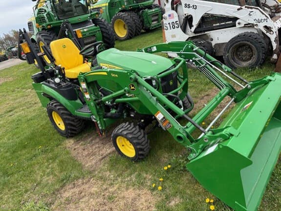 Image of John Deere 1025R equipment image 3