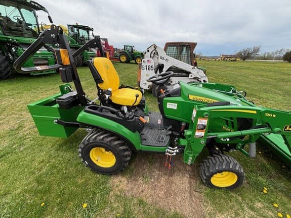 Image of John Deere 1025R equipment image 2