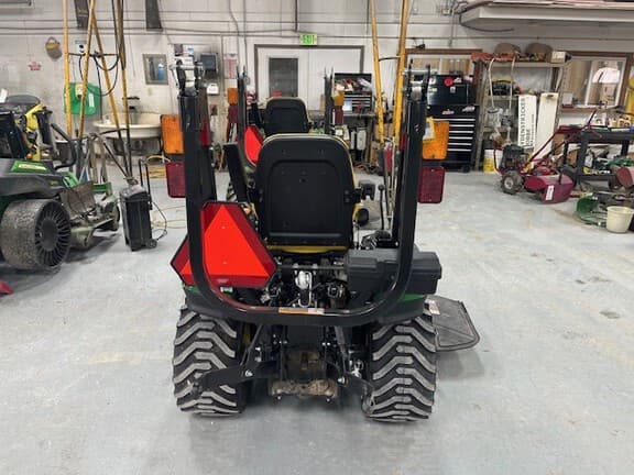 Image of John Deere 1025R equipment image 2