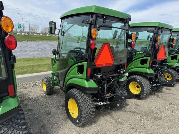 Image of John Deere 1025R equipment image 2
