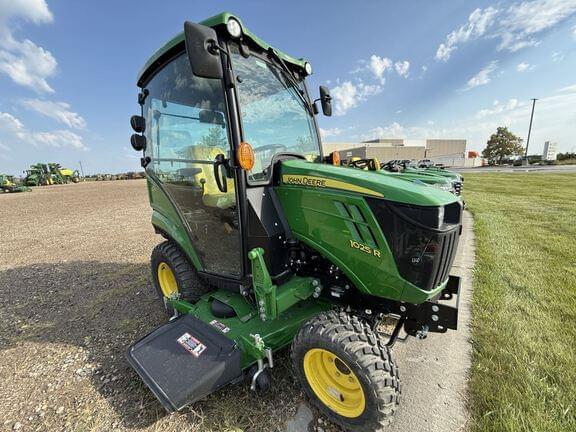 Image of John Deere 1025R equipment image 3