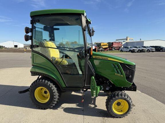 Image of John Deere 1025R equipment image 1