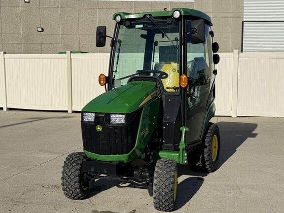Image of John Deere 1025R equipment image 4
