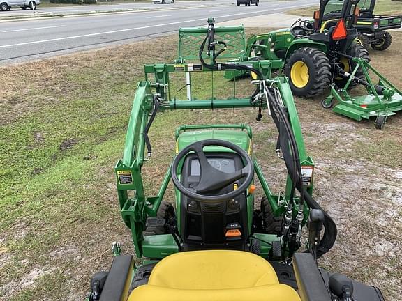 Image of John Deere 1025R equipment image 4