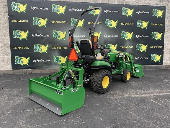 Image of John Deere 1025R equipment image 4