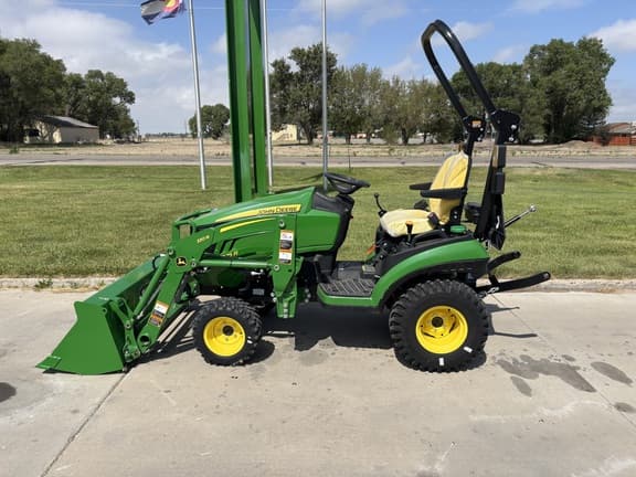 Image of John Deere 1025R equipment image 3