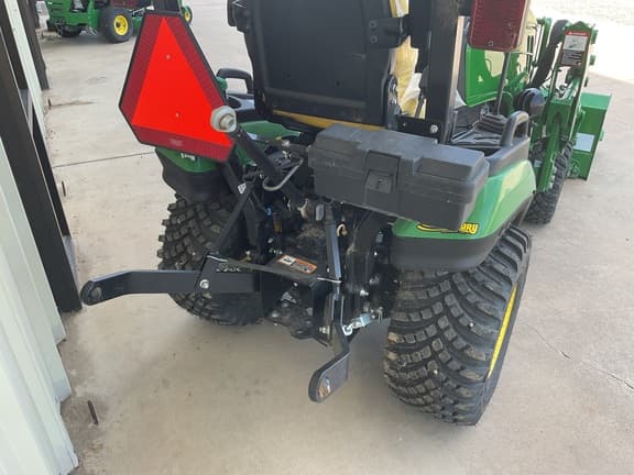 Image of John Deere 1025R equipment image 2