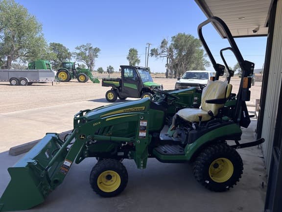 Image of John Deere 1025R equipment image 4