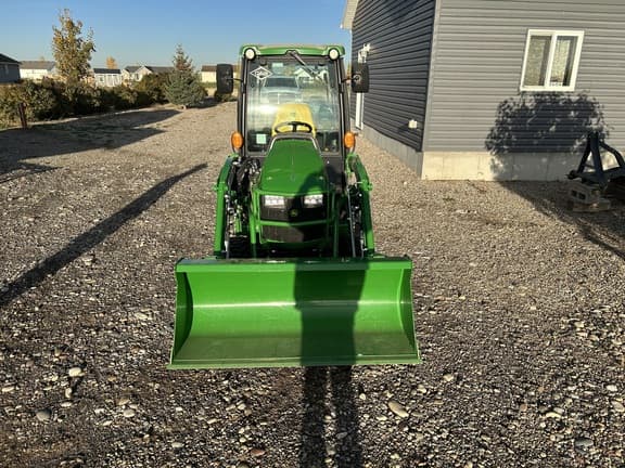 Image of John Deere 1025R equipment image 3