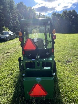2024 John Deere 1025R Equipment Image0