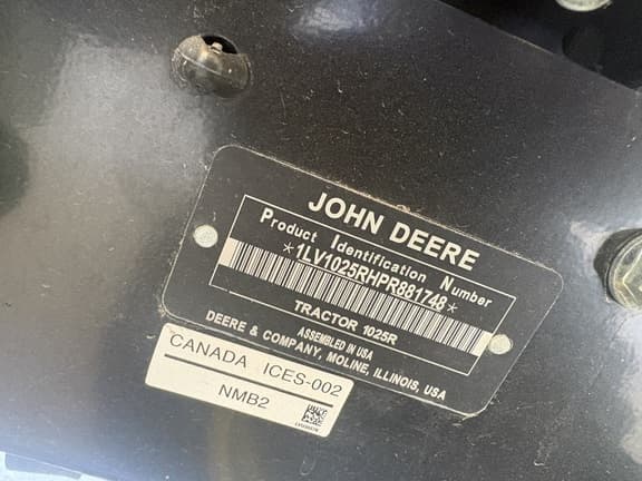 Image of John Deere 1025R equipment image 1