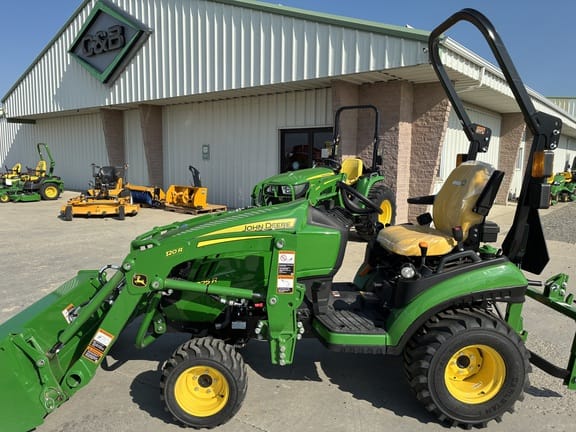 2024 John Deere 1025R Equipment Image0